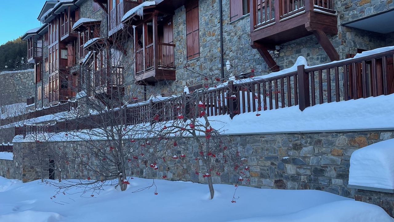 Photo of Outdoor in Incles