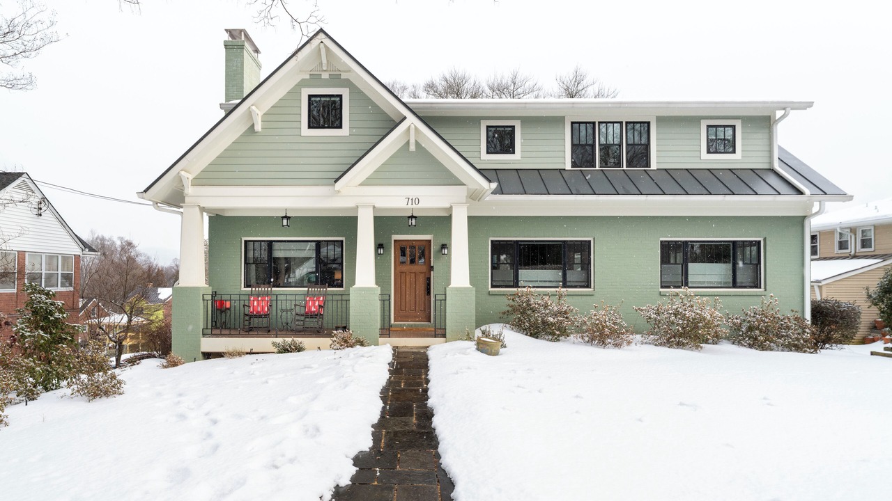 Photo of Outdoor in Martha Jefferson