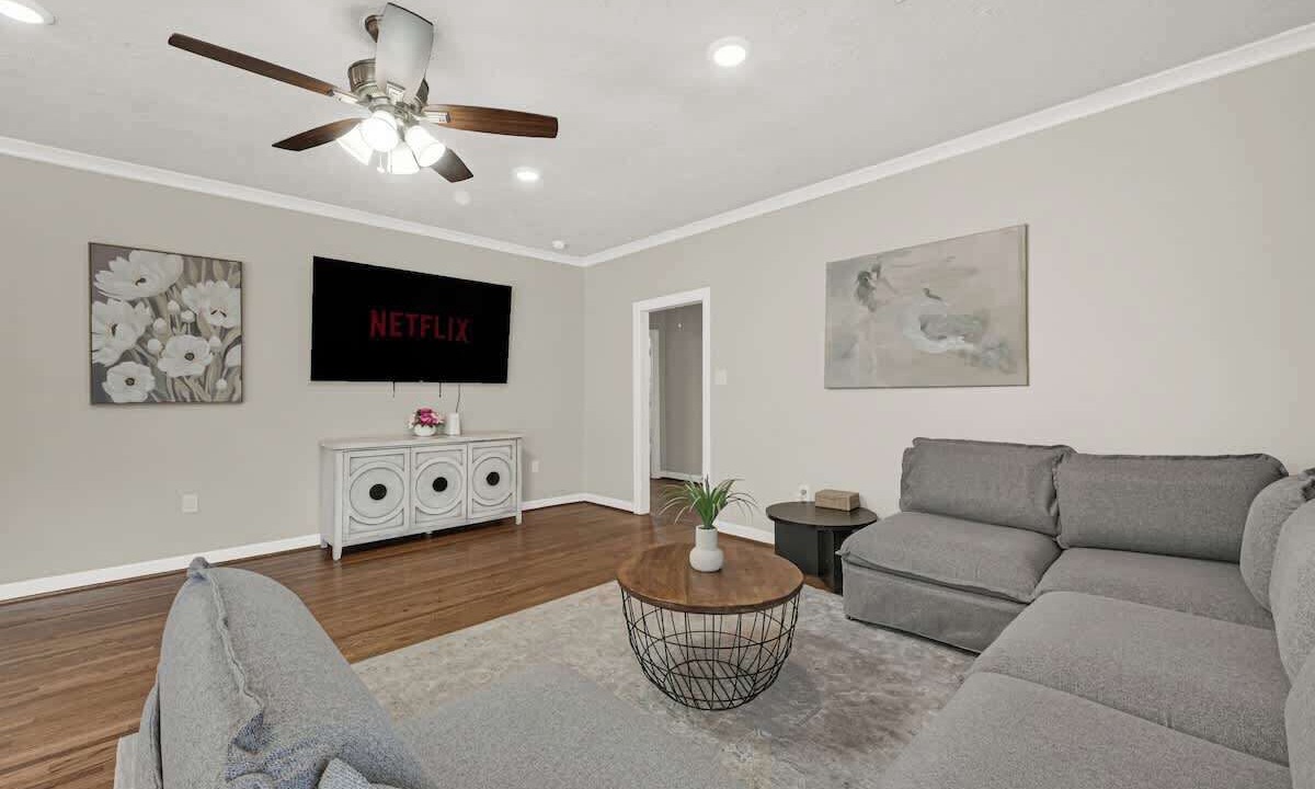 Photo of Bedroom in Greater Fondren Southwest