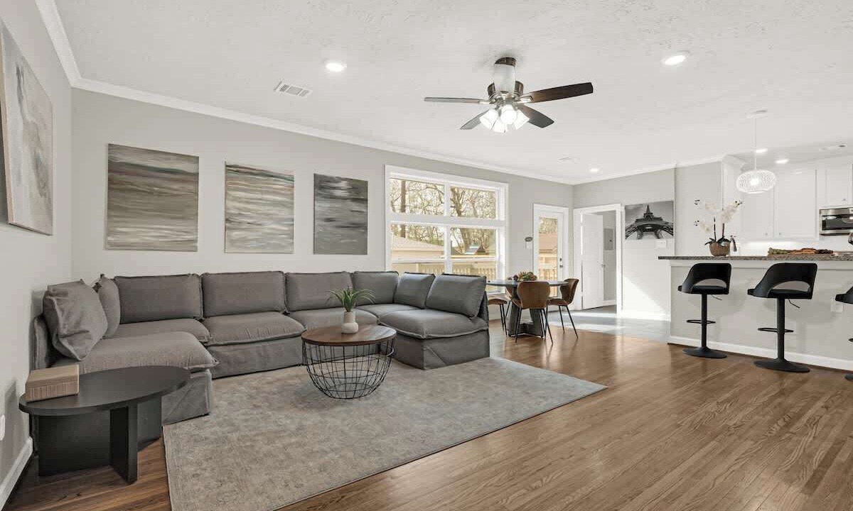 Photo of Bedroom in Greater Fondren Southwest
