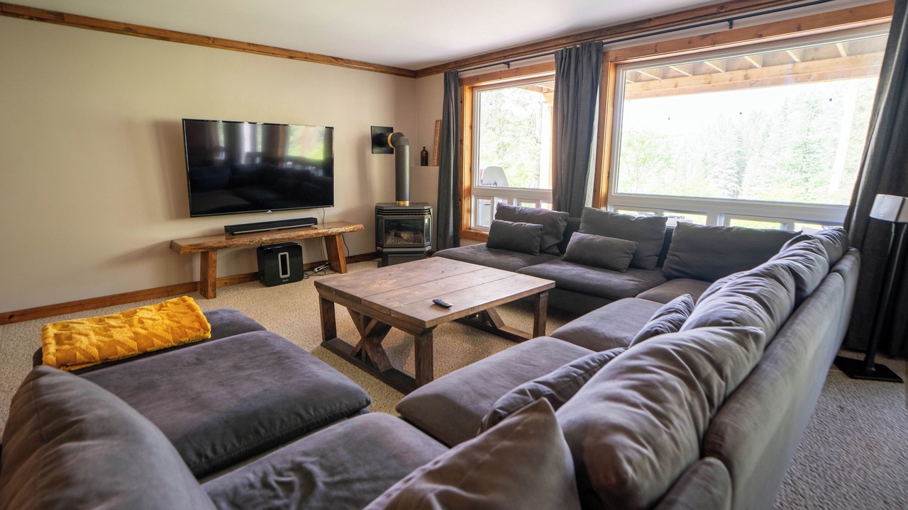 Photo of Livingroom in Bancroft