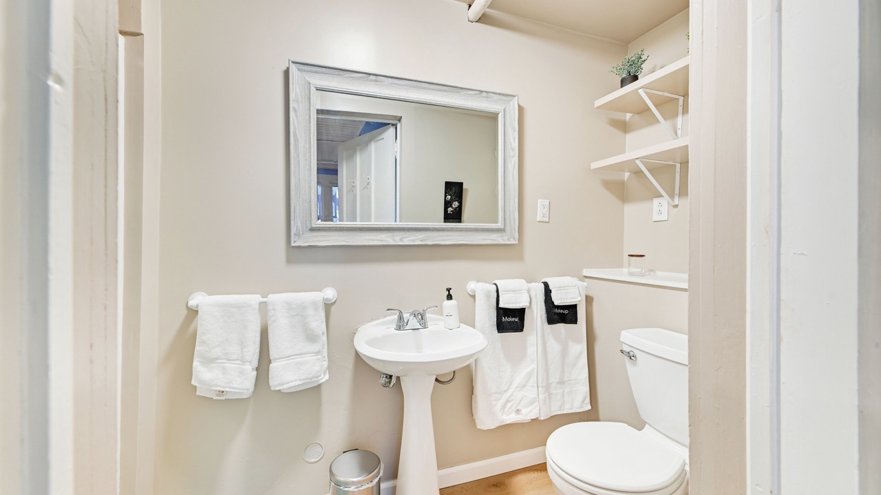 Photo of Bathroom in South Main Street
