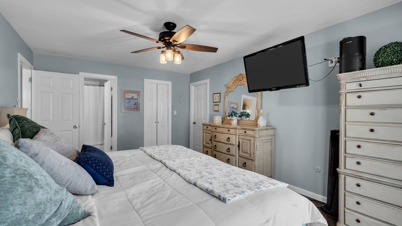 Photo of Bedroom in Toms River