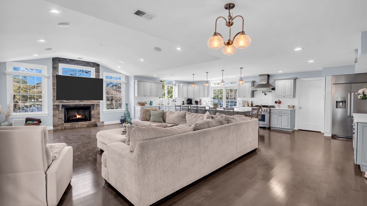 Photo of Livingroom in Toms River