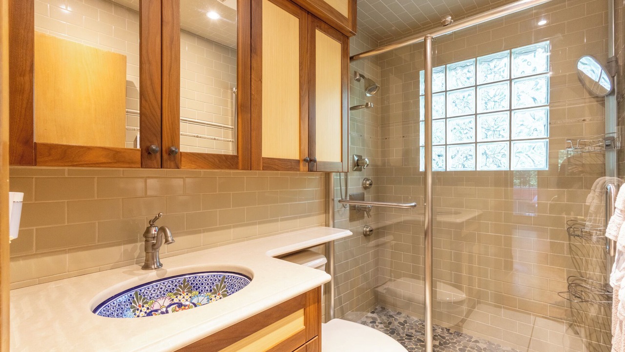 Photo of Bathroom in Grand Bend