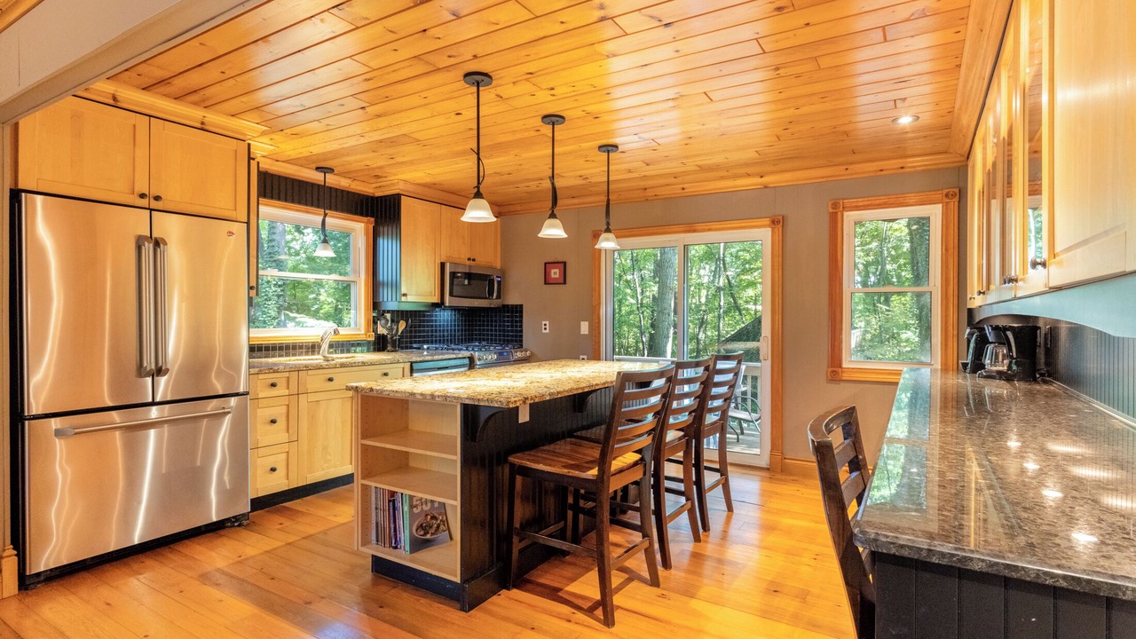 Photo of Kitchen in Grand Bend
