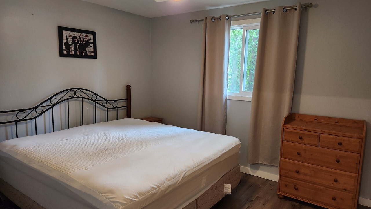 Photo of Bedroom in Inverhuron
