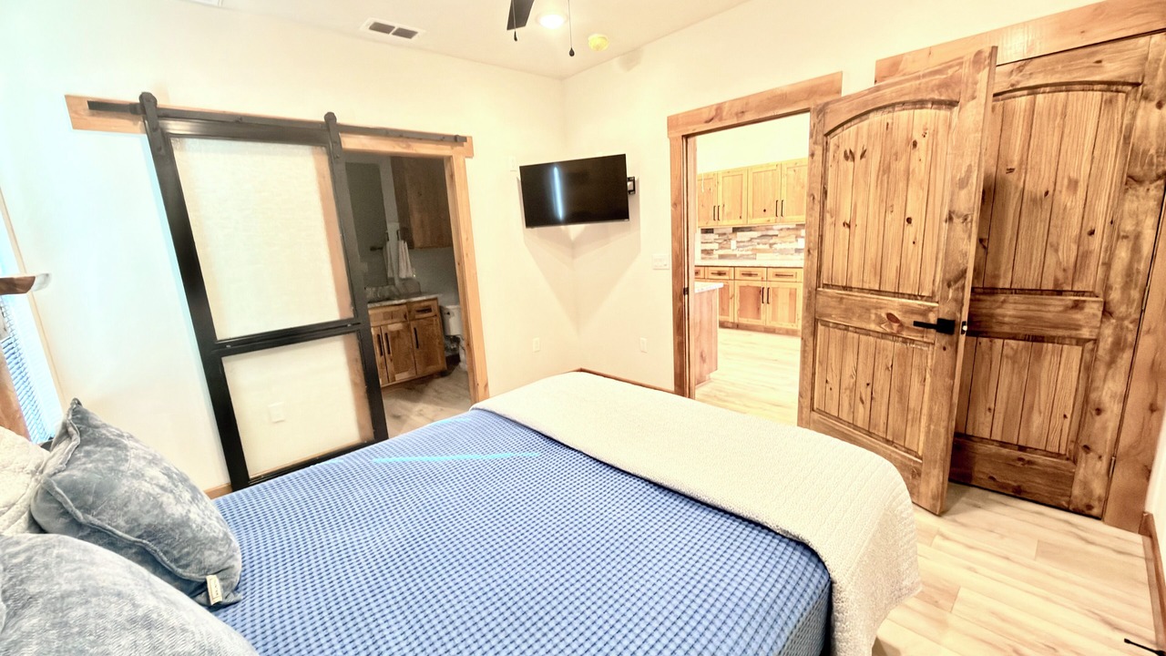 Photo of Bedroom in Graford