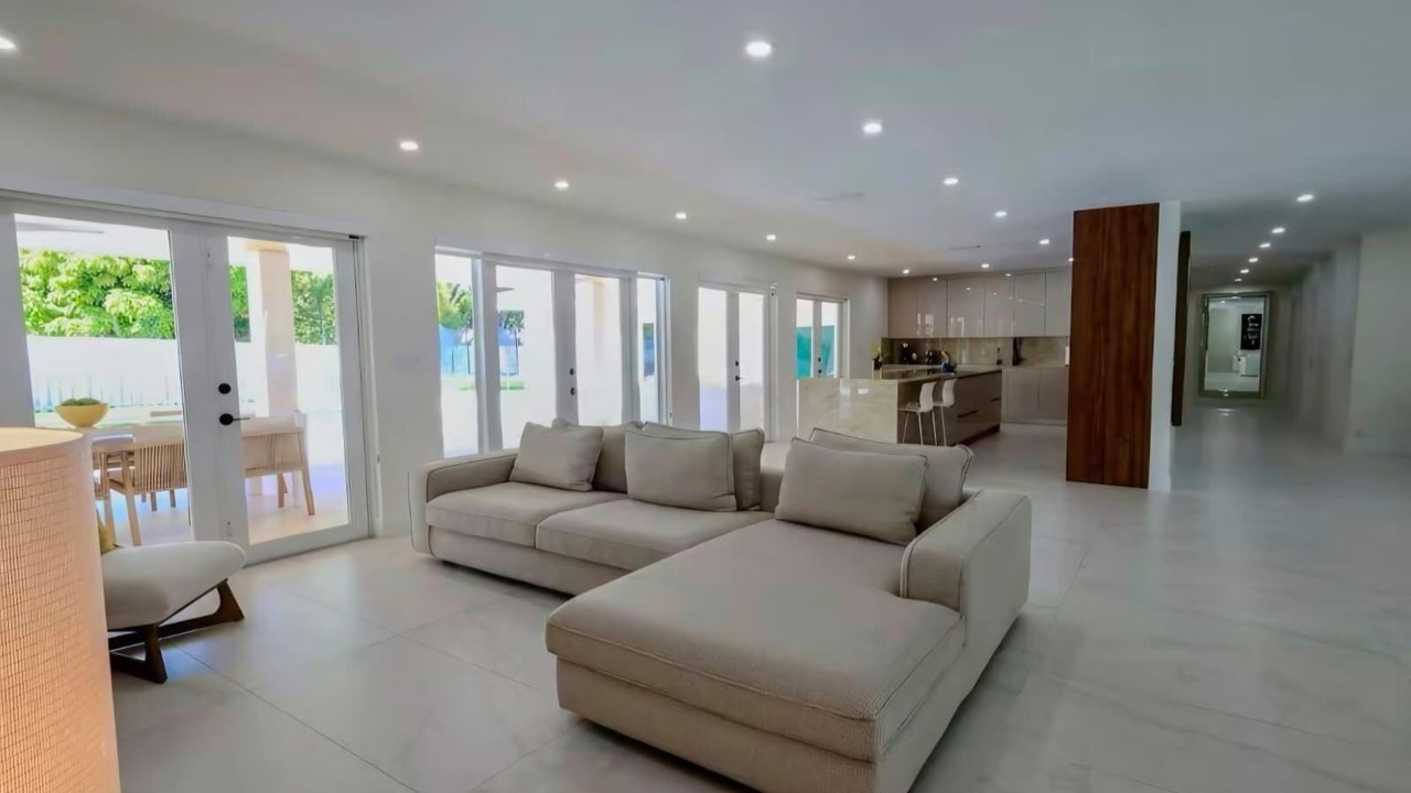 Photo of Livingroom in Palmetto Bay