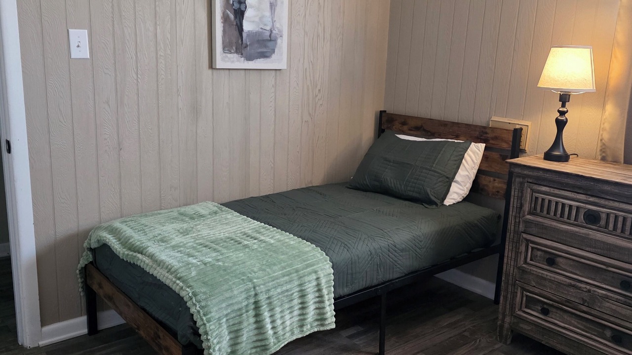 Photo of Bedroom in Overton