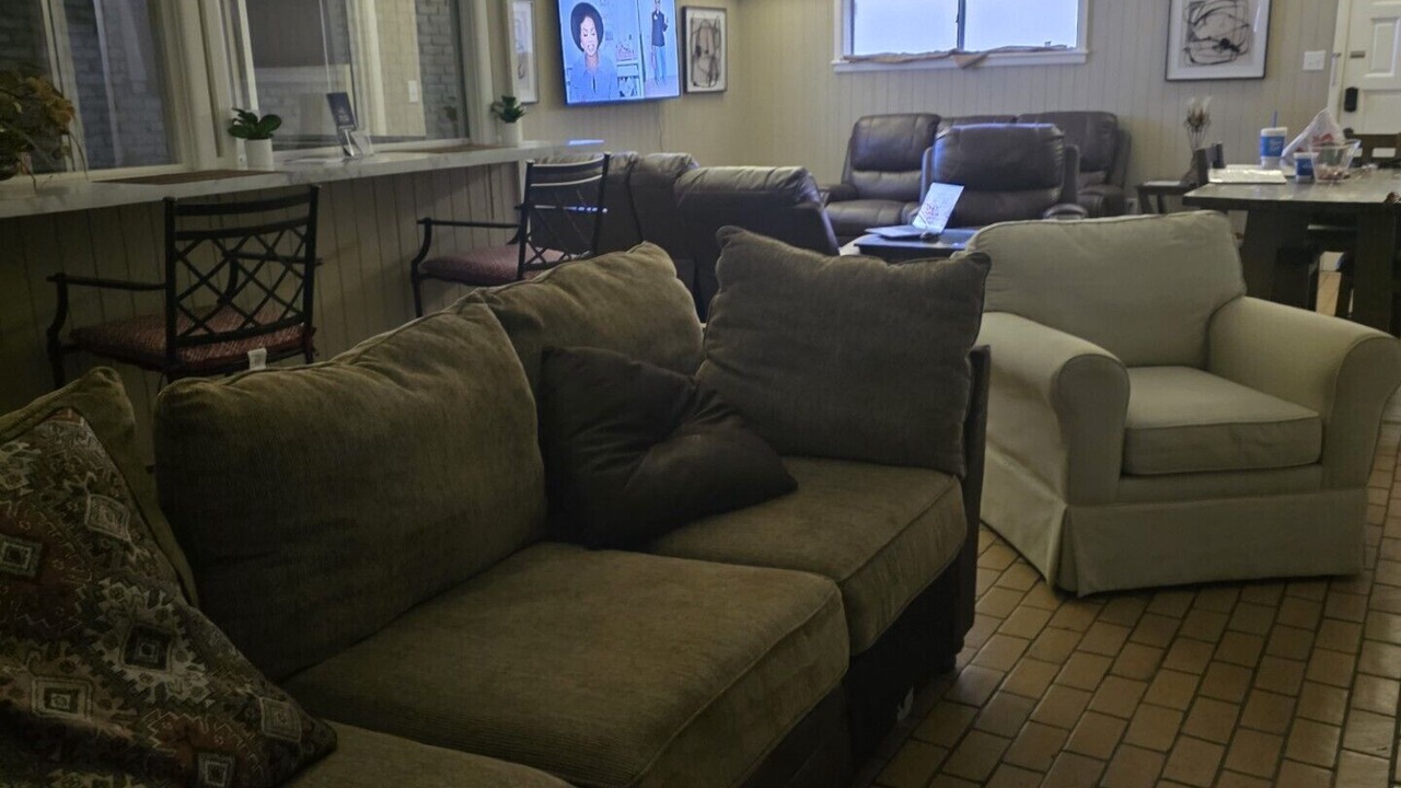 Photo of Others in Overton