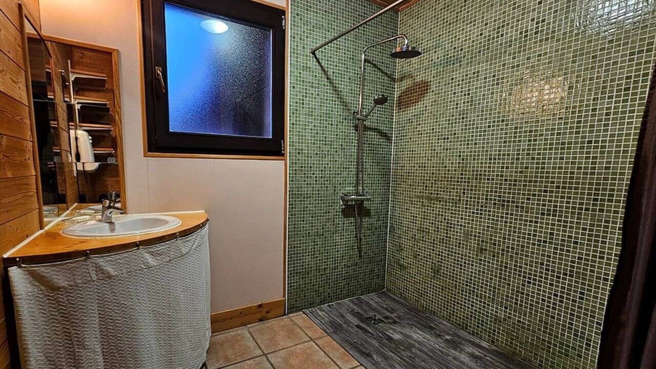 Photo of Bathroom in Travexin