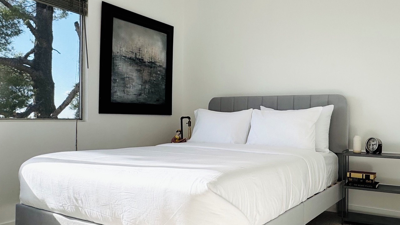 Photo of Bedroom in La Crescenta