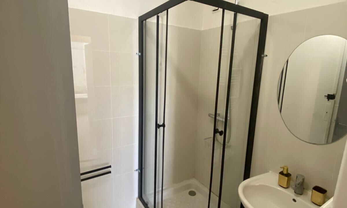Photo of Bathroom in Saint-Nazaire