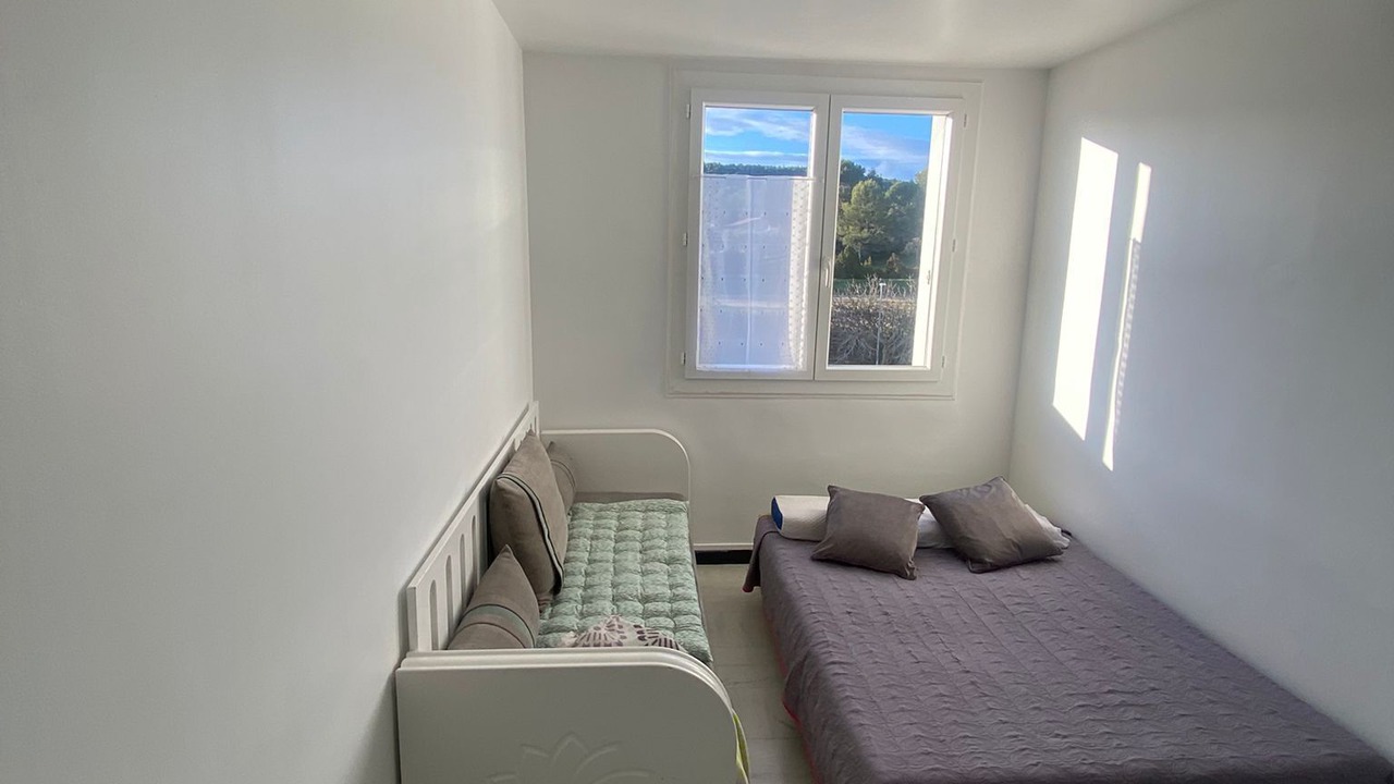 Photo of Bedroom in Saint-Nazaire
