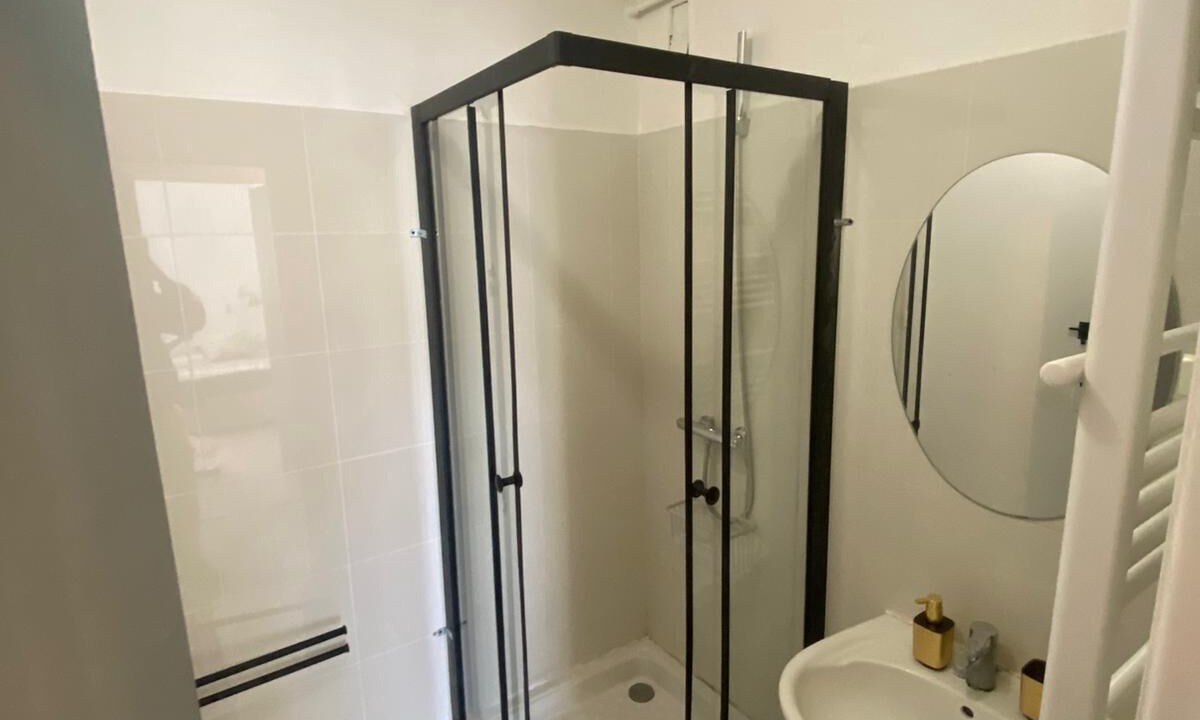 Photo of Bathroom in Saint-Nazaire