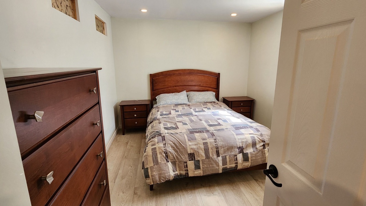 Photo of Bedroom in Longueuil
