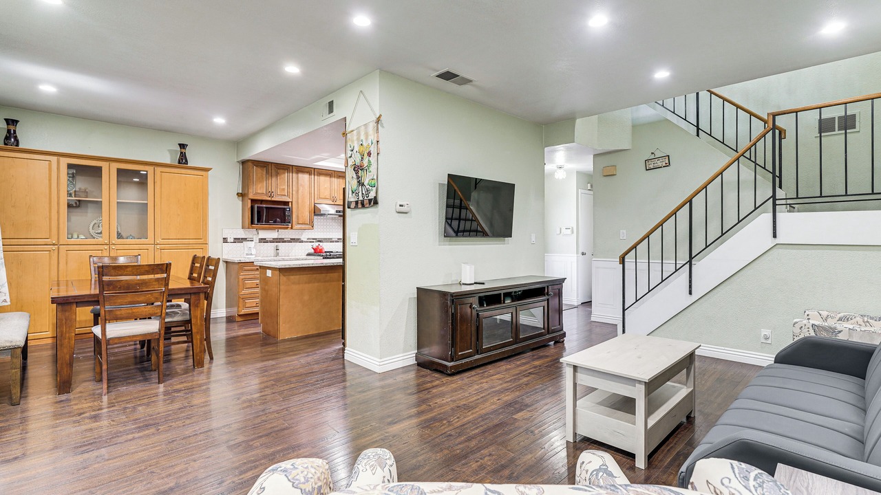 Photo of Livingroom in Ardenwood