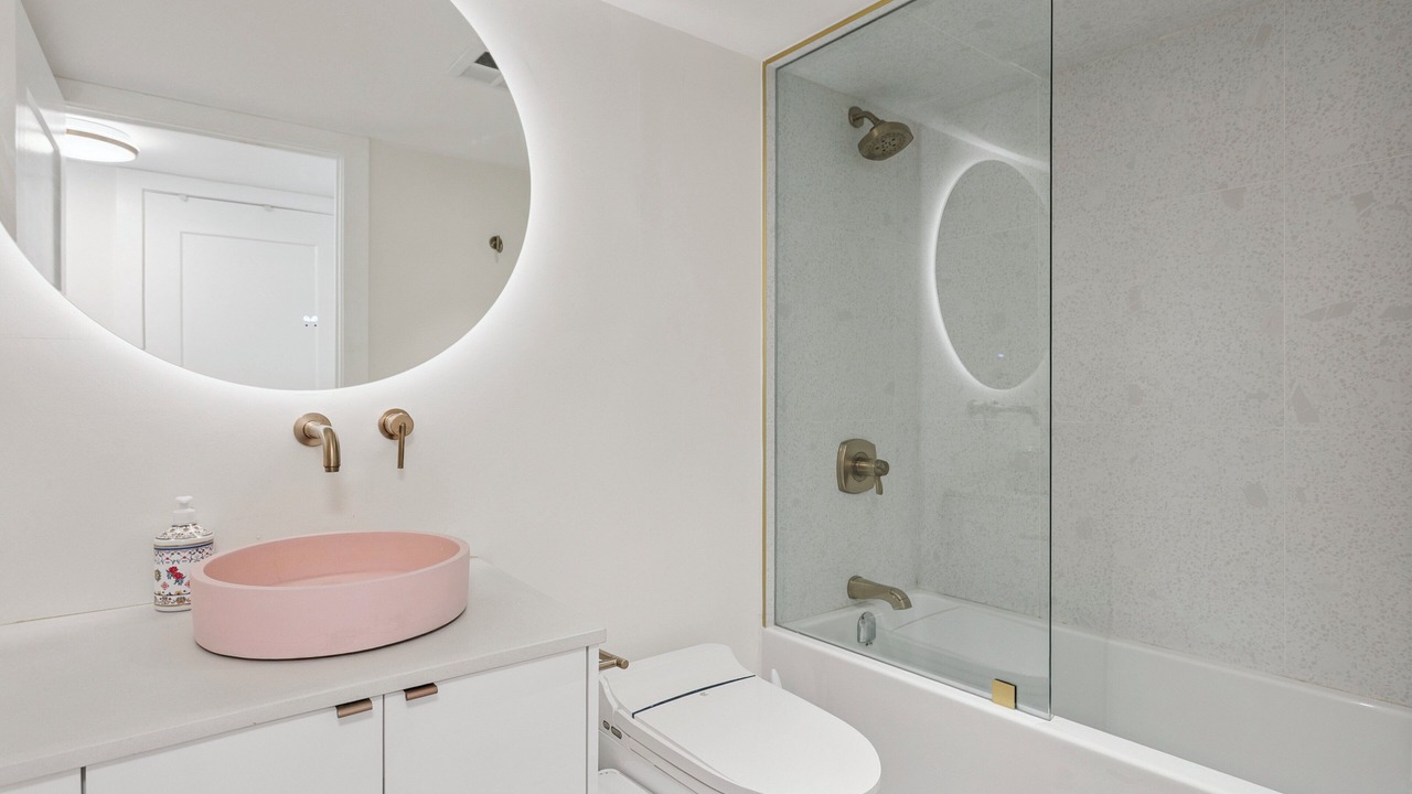 Photo of Bathroom in Toronto Entertainment District