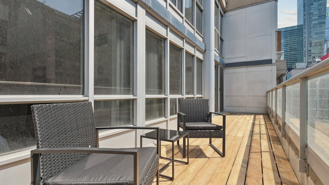 Photo of Patio Balcony in Toronto Entertainment District