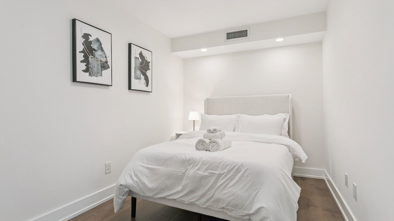 Photo of Bedroom in Toronto Entertainment District