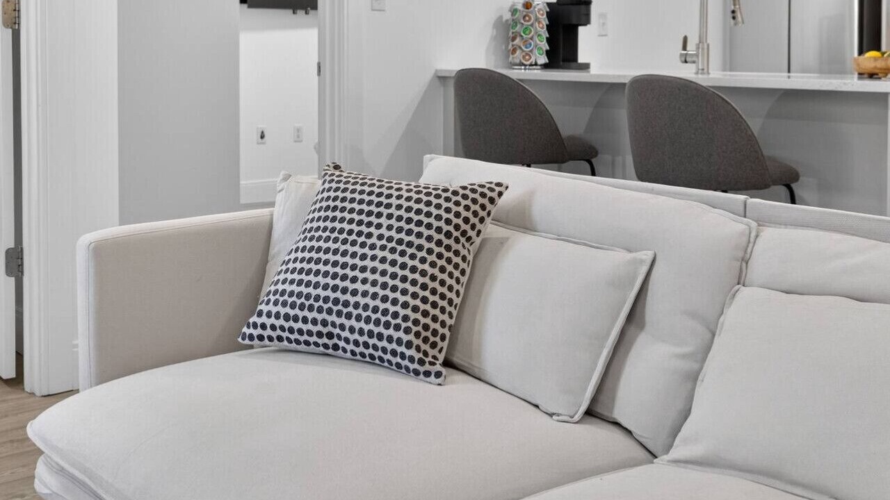 Photo of Livingroom in Allston