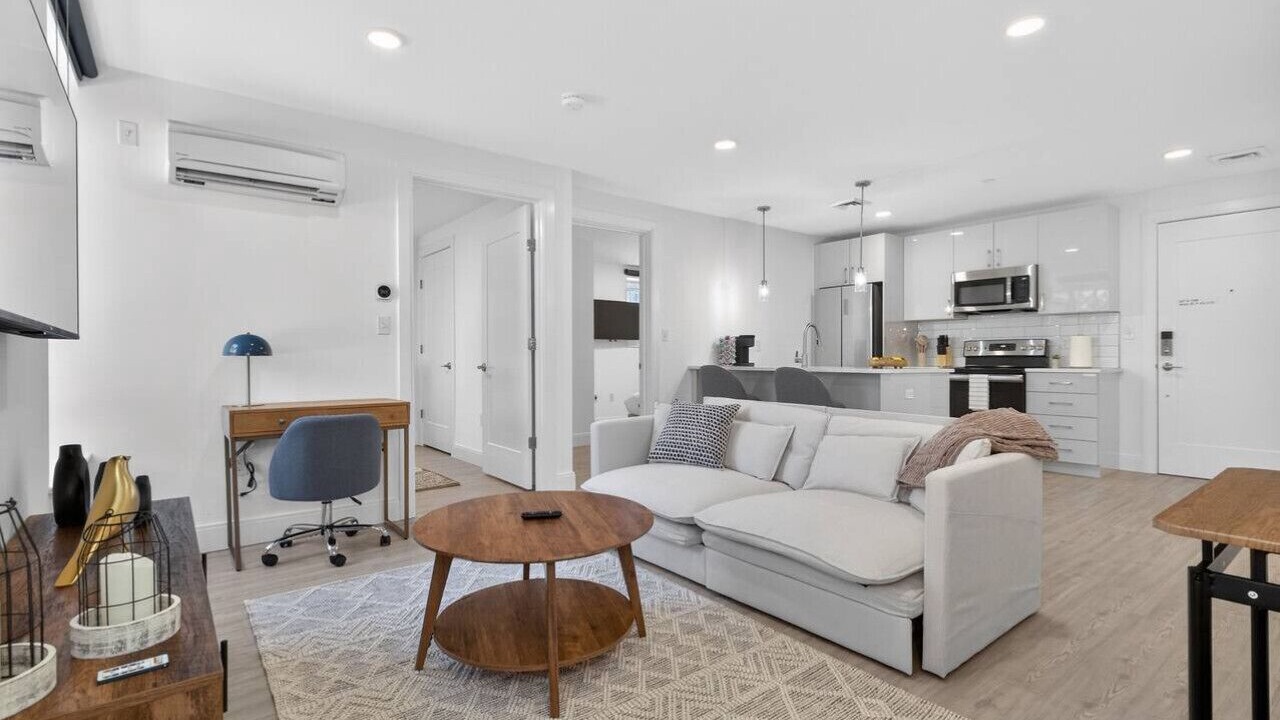 Photo of Livingroom in Allston