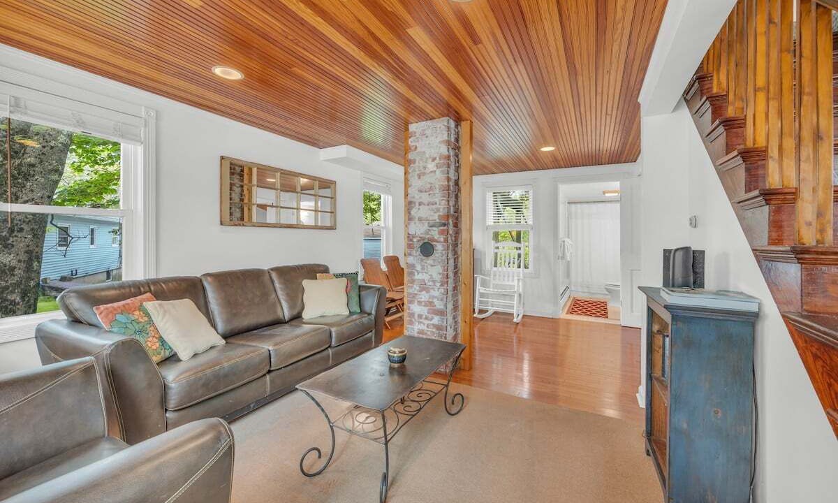 Photo of Livingroom in Otter Creek
