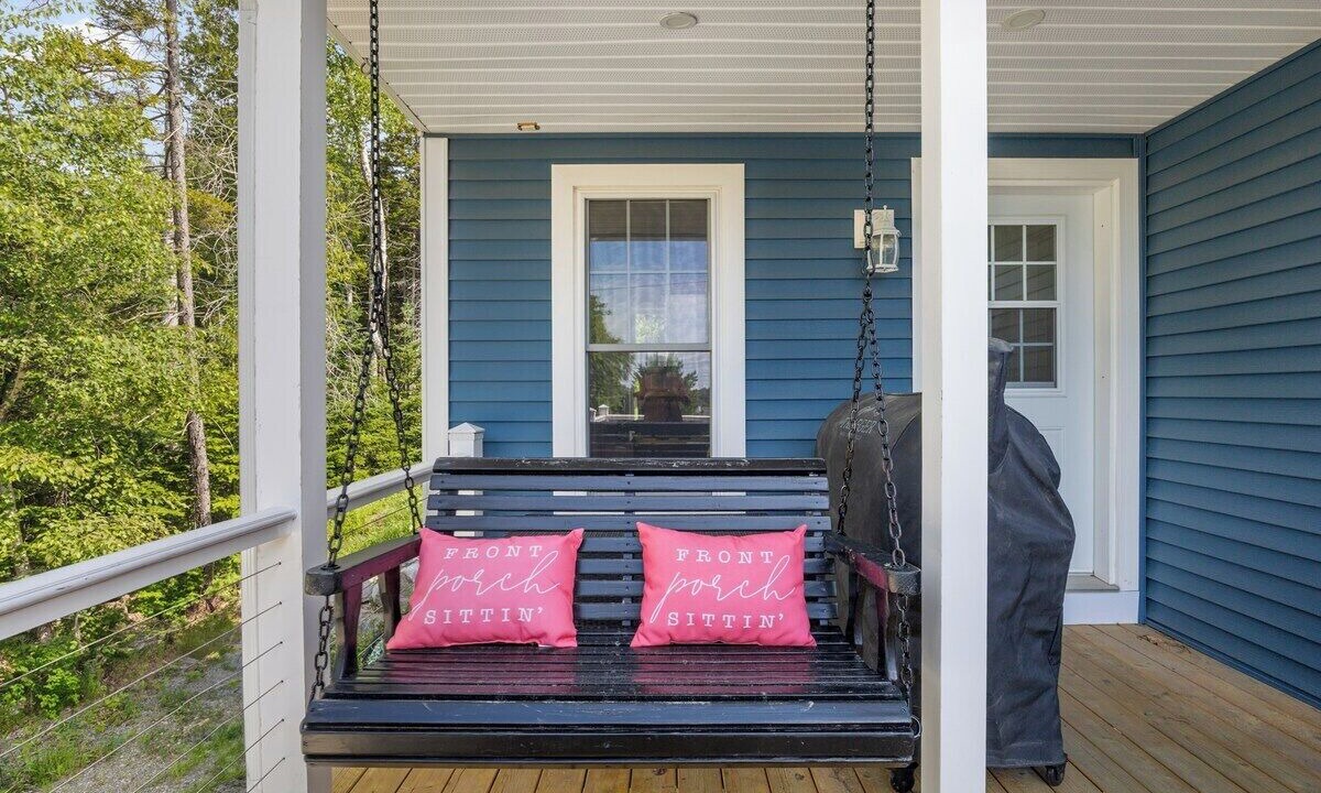 Photo of Patio Balcony in Southwest Harbor