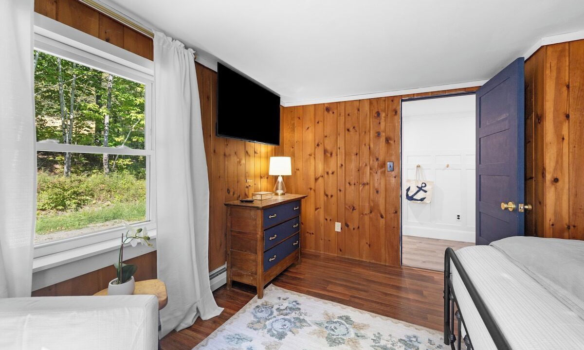 Photo of Bedroom in Ellsworth