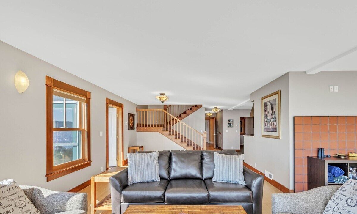 Photo of Livingroom in East Sullivan