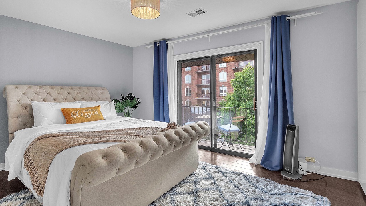 Photo of Bedroom in Des Plaines