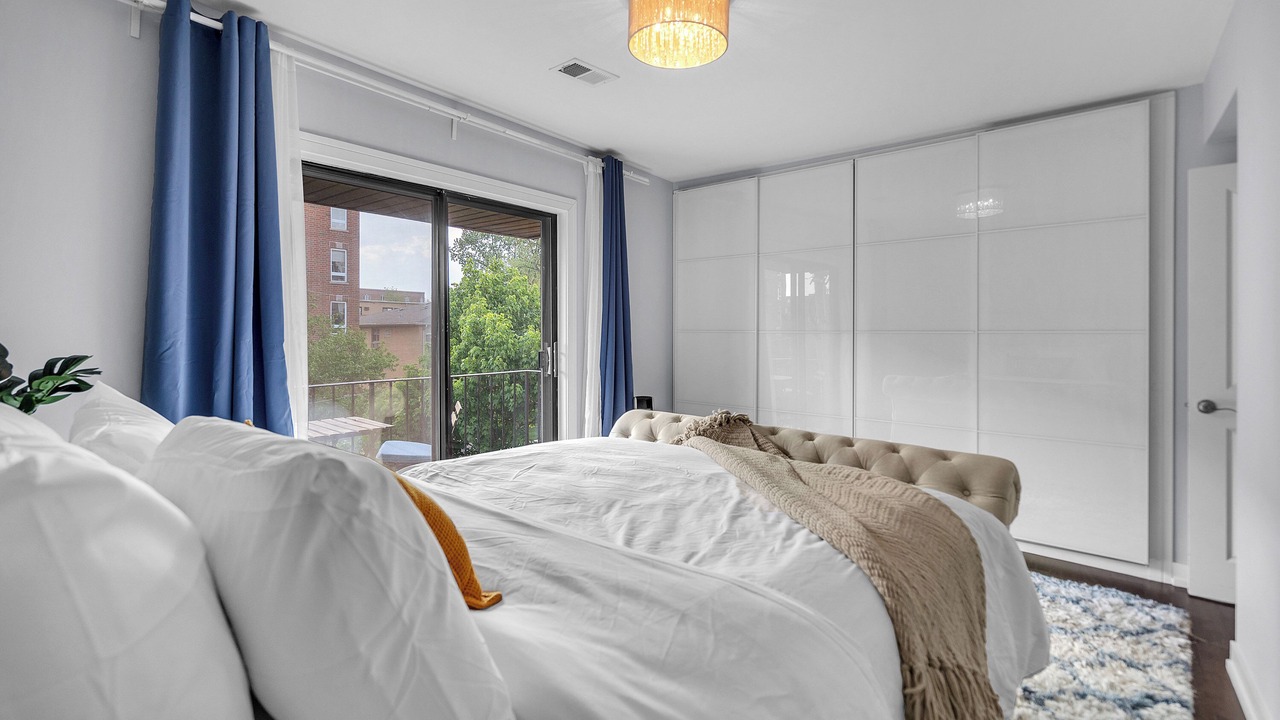 Photo of Bedroom in Des Plaines