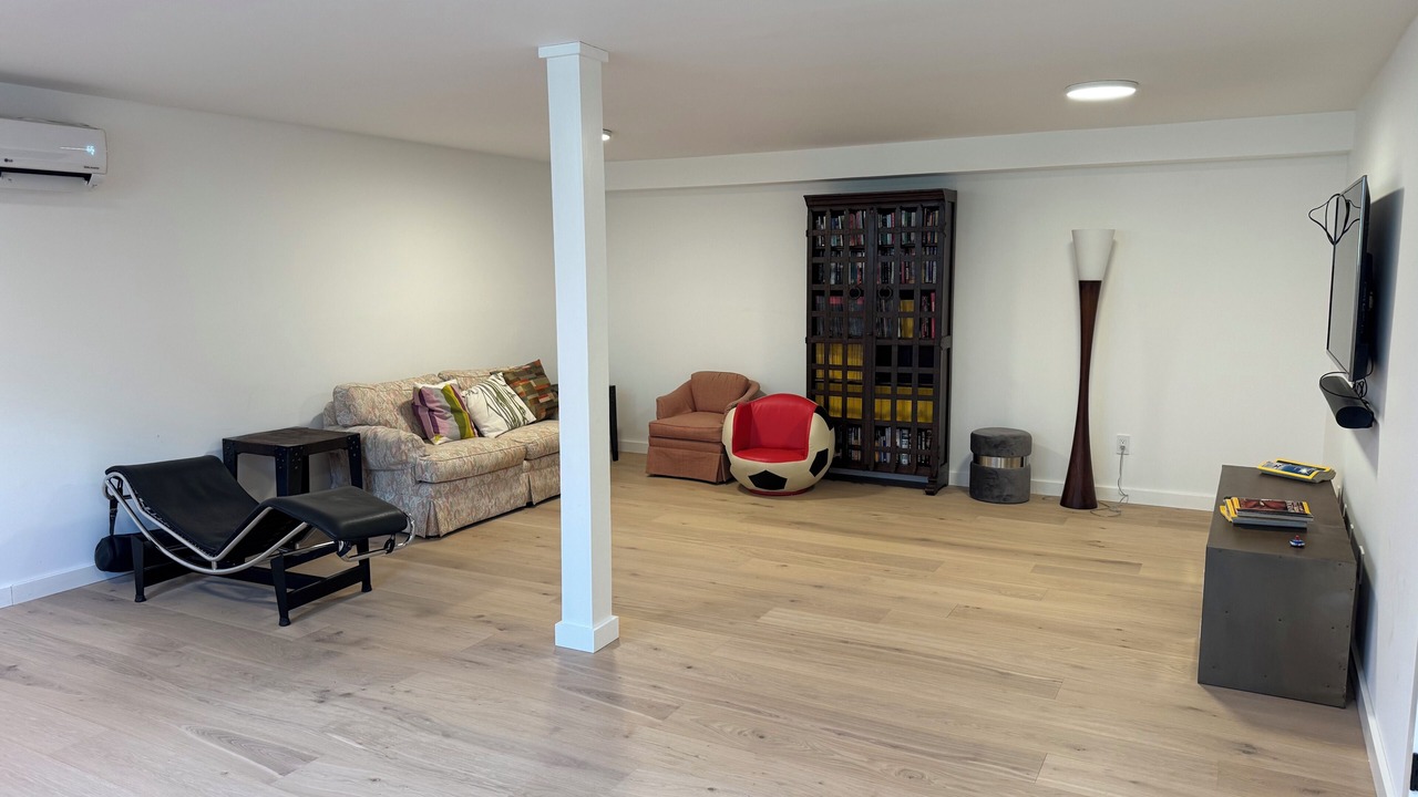 Photo of Livingroom in New Paltz