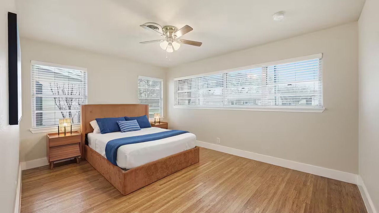 Photo of Bedroom in Haltom City