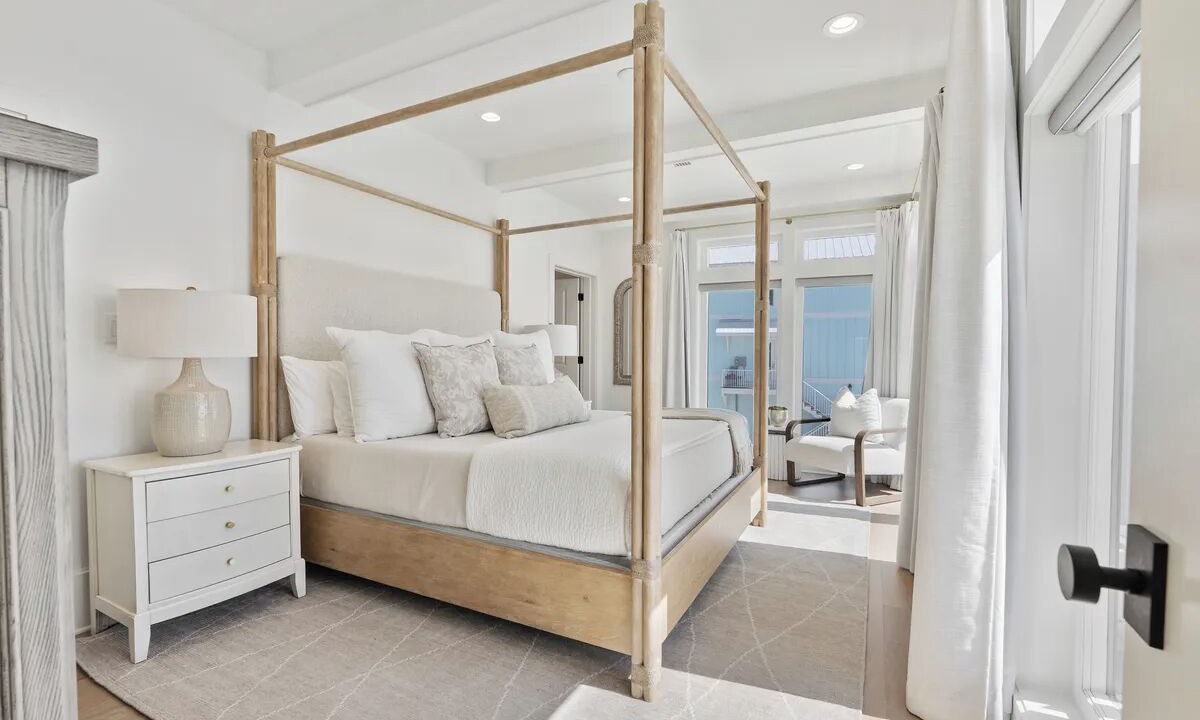 Photo of Bedroom in Navarre Beach