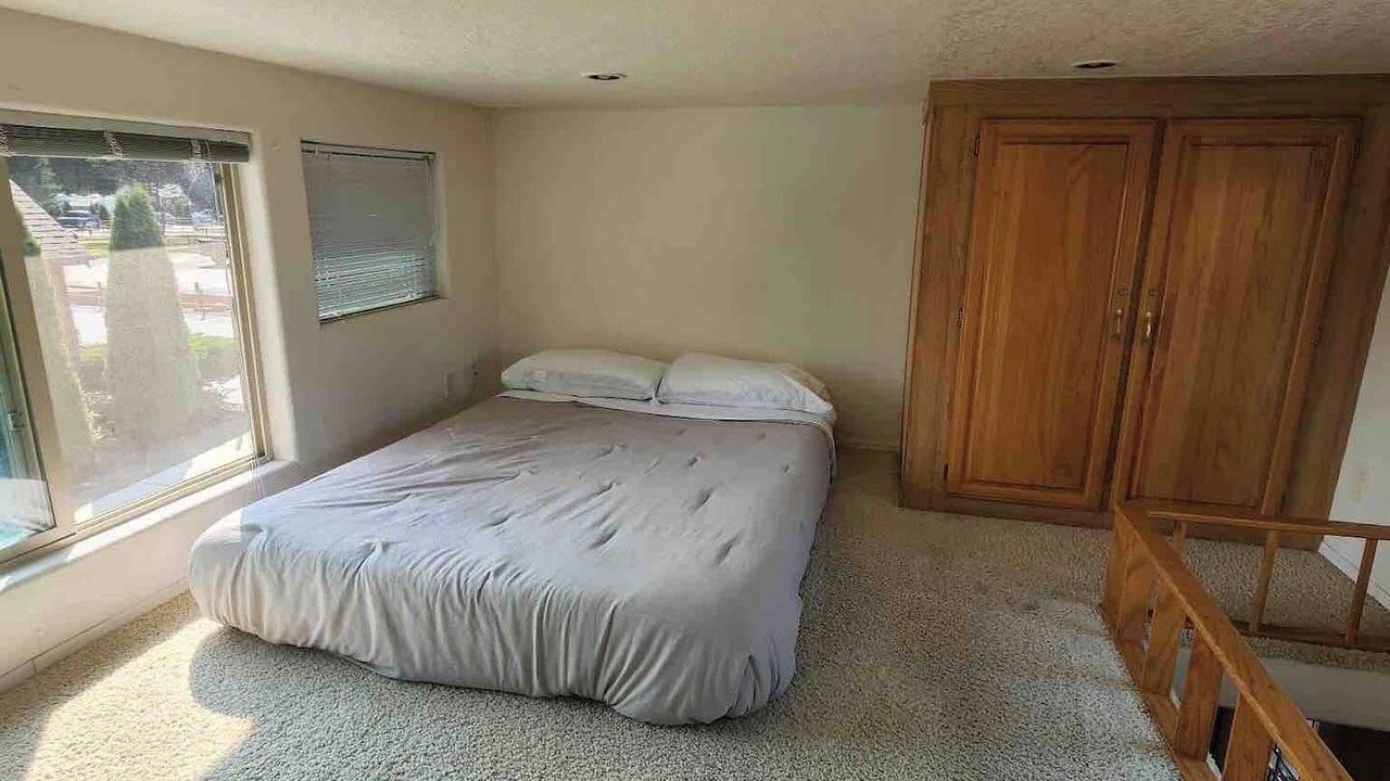 Photo of Bedroom in Brookings