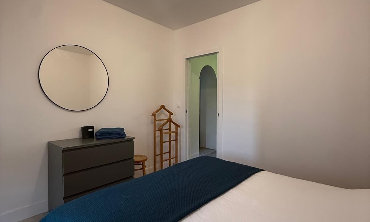 Photo of Bedroom in Montfey