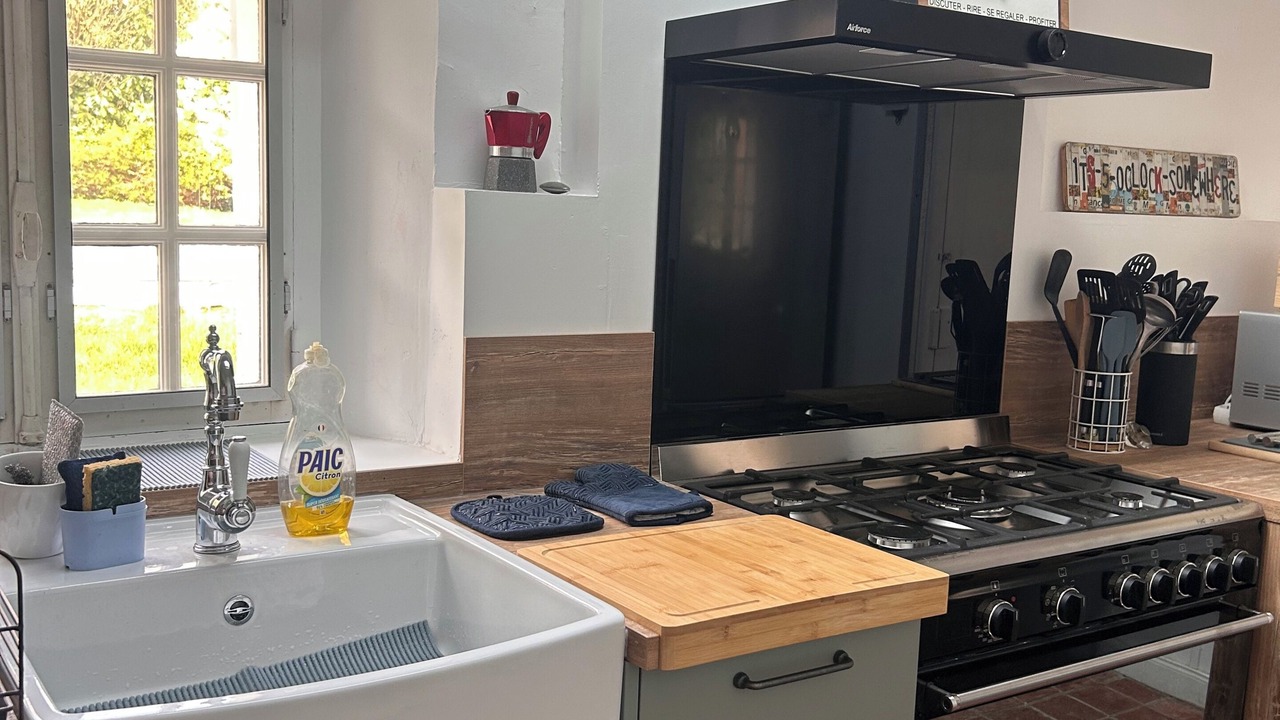 Photo of Kitchen in Montfey