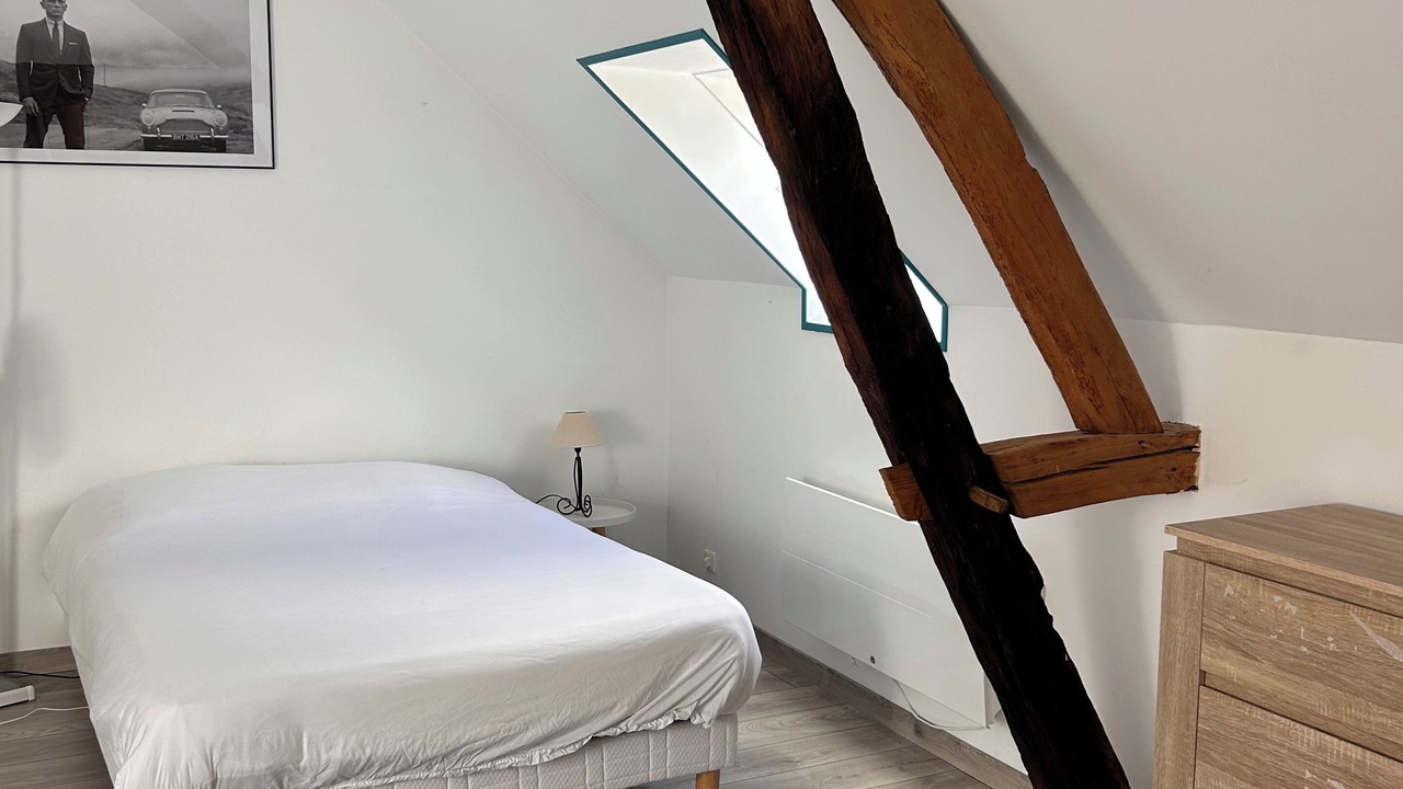 Photo of Bedroom in Montfey