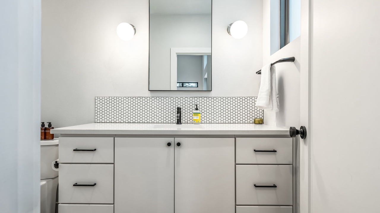Photo of Bathroom in Govalle