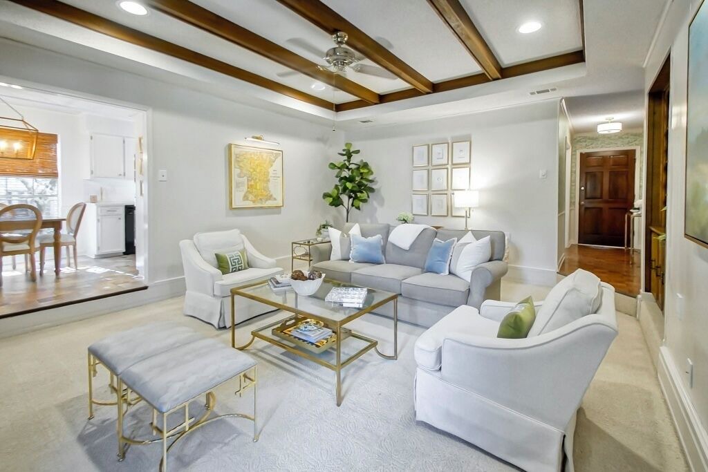 Photo of Livingroom in Highlands - Perkins