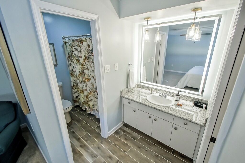 Photo of Bathroom in Highlands - Perkins