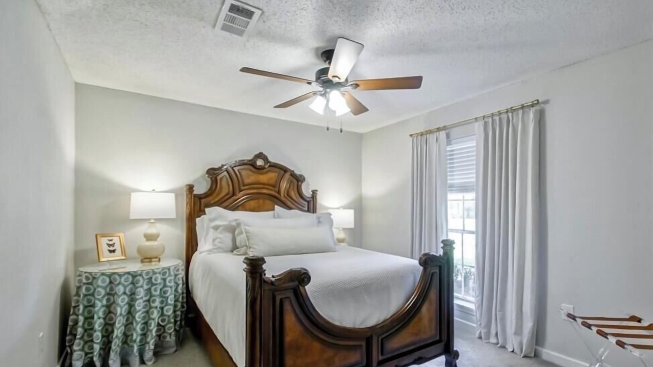Photo of Bedroom in Highlands - Perkins