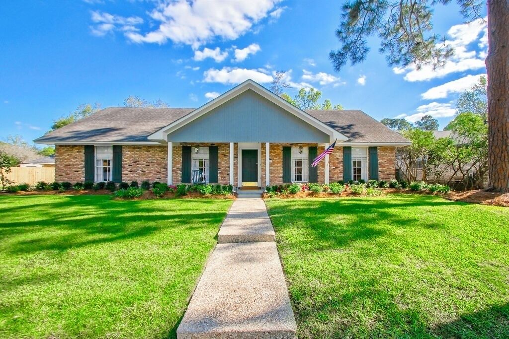 Photo of Outdoor in Highlands - Perkins
