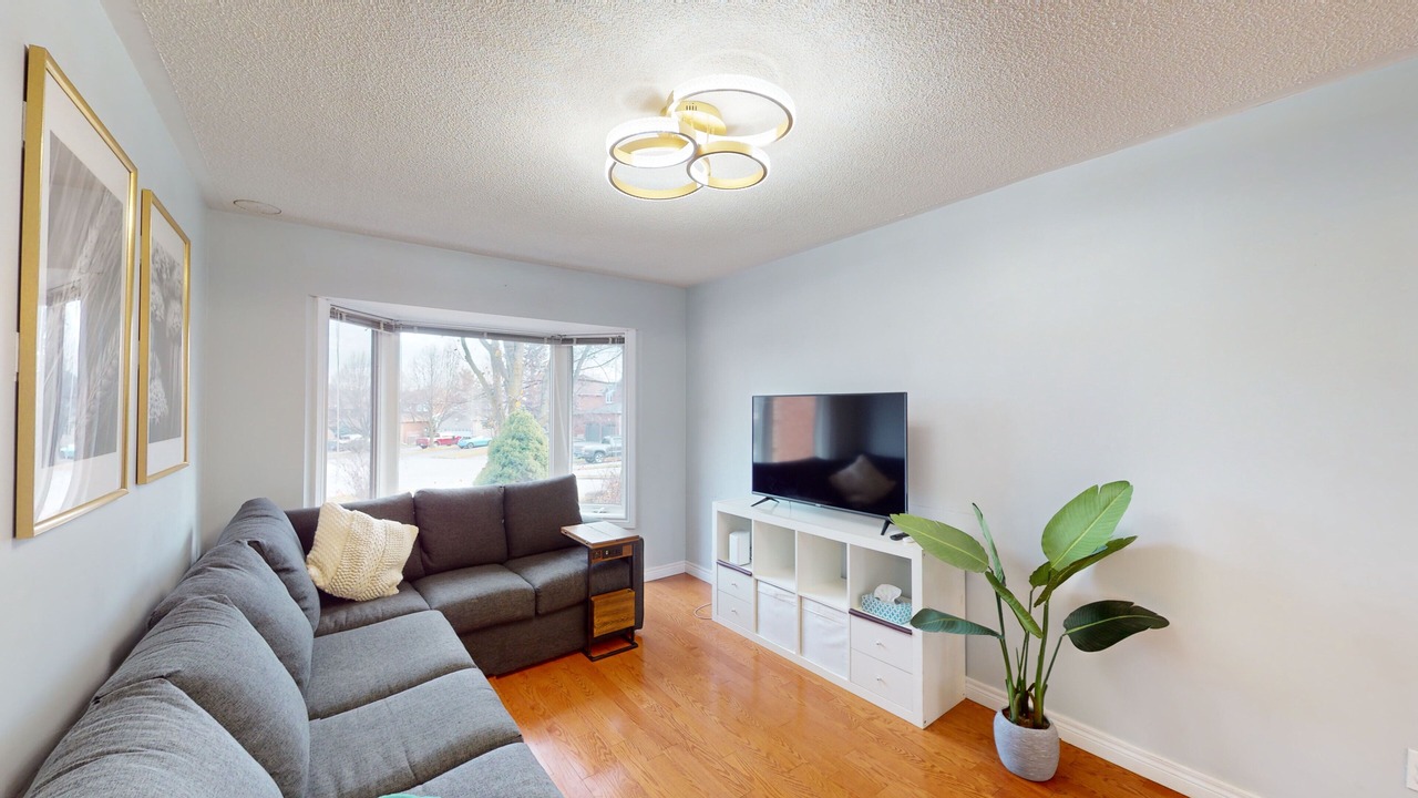 Photo of Livingroom in Newmarket