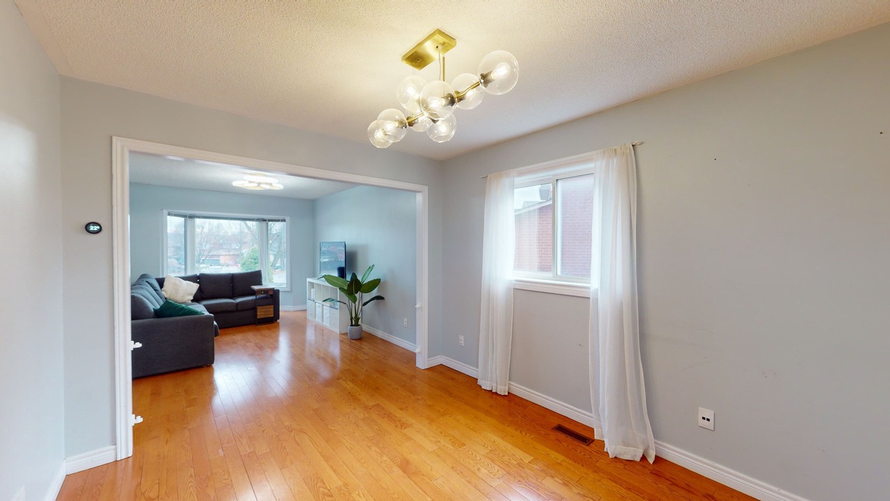 Photo of Livingroom in Newmarket