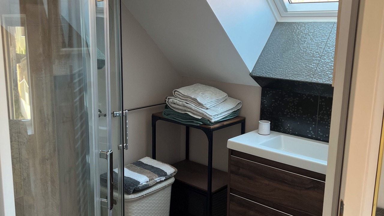 Photo of Bathroom in Reviers