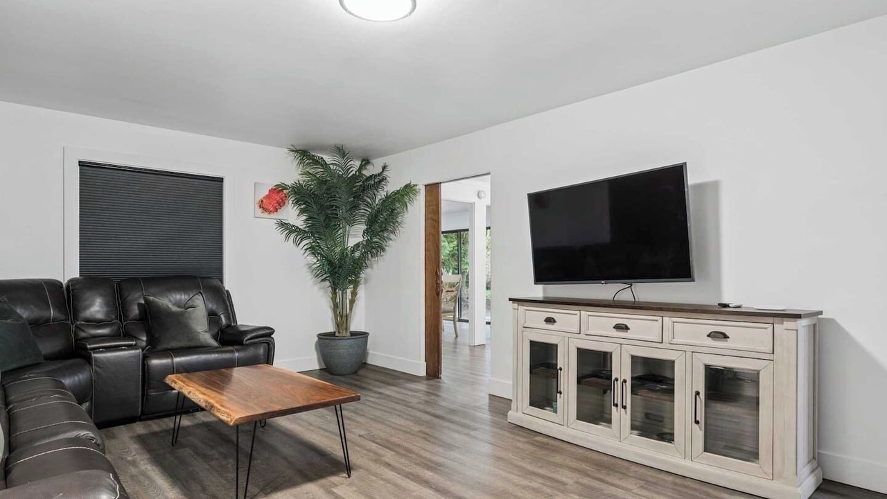 Photo of Livingroom in Fall Creek
