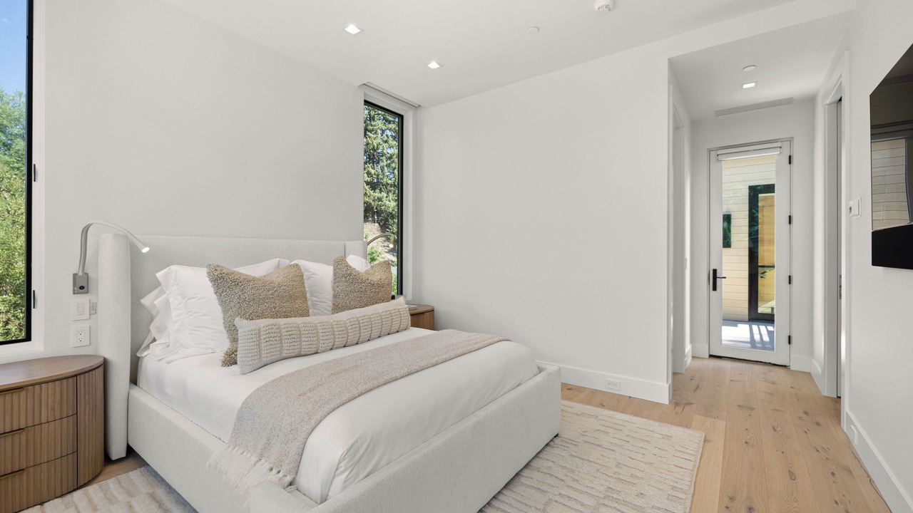 Photo of Bedroom in West End
